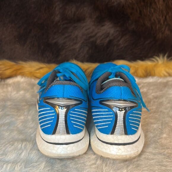 Saucony Endorphin Pro running shoes 10 - Picture 4 of 8